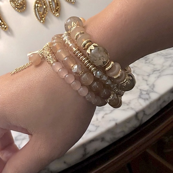 4pcs/Set Bohemian Style Beads Multilayer Stacking Stretch Bracelet. - Picture 3 of 5